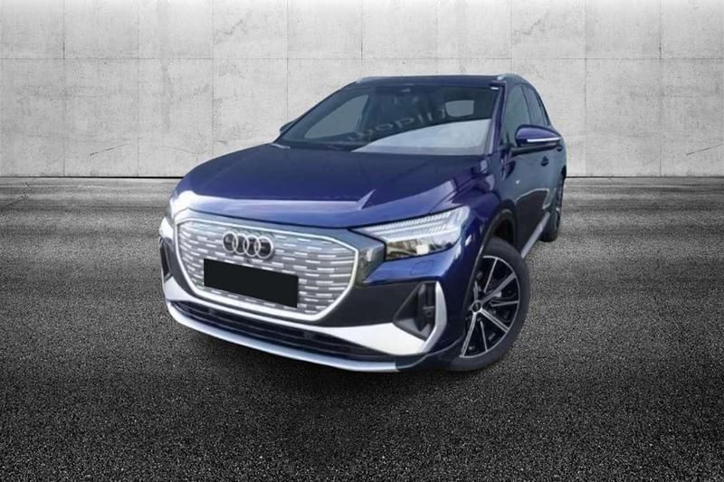 Usata Audi Q4 e-tron S-Line 210 kW (286 CV) 2024 Blu/azzurro SUV