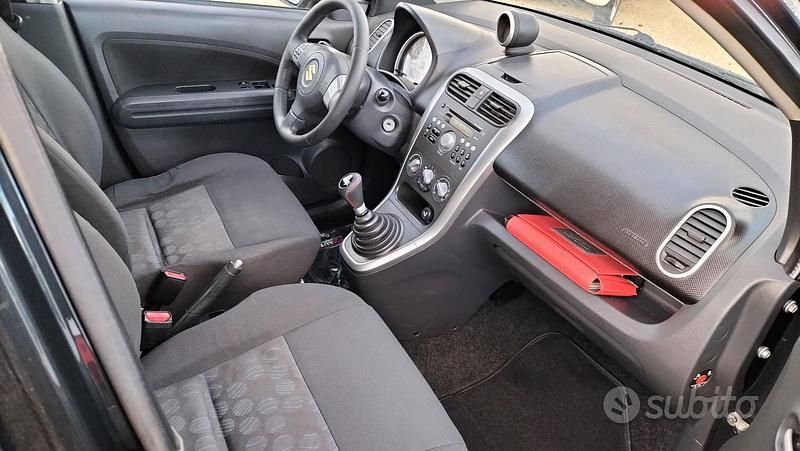 Usata Suzuki Splash 86 CV (63 kW) 2010 Nero Utilitaria