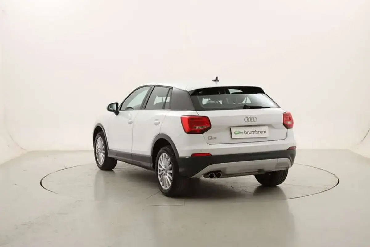 Usata Audi Q2 Business 150 CV (110 kW) 2020 Bianco SUV