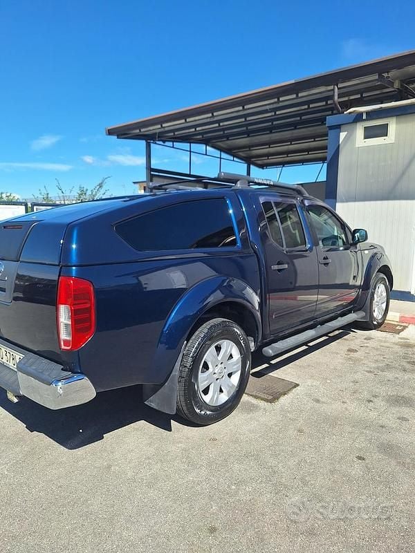 Usata Nissan Navara 174 CV (127 kW) 2006 Blu Pick-up