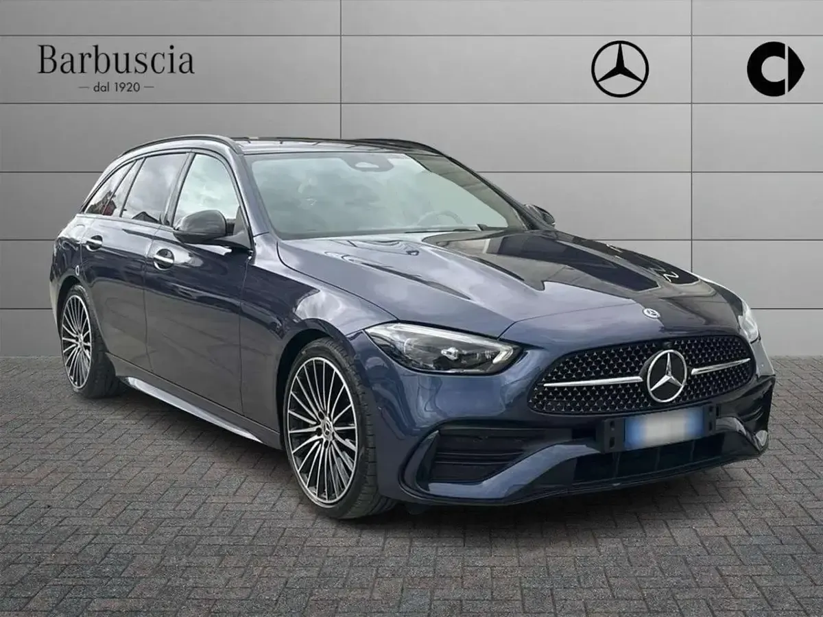 Usata Mercedes C220 AMG Line Premium 197 CV (144 kW) 2024 Blu/azzurro Station wagon
