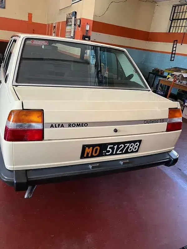 Usata Alfa Romeo Giulietta 109 CV (80 kW) 1981 Berlina