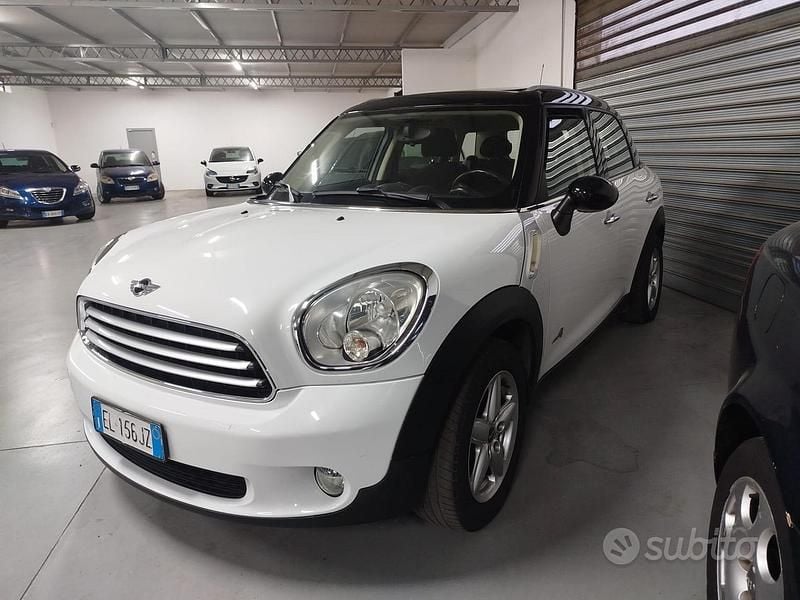 Bianco Usata 2013 Mini Cooper Countryman SUV | 8900 € - Immagine 1/4