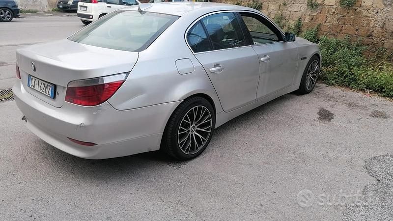 Usata BMW 525 177 CV (130 kW) 2006 Grigio Berlina