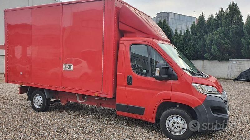 Usata Citroën Jumper 140 CV (102 kW) 2020 Rosso pastello Monovolume