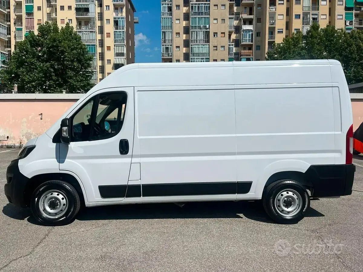 Usata Fiat Ducato 140 CV (102 kW) 2023 Bianco Furgone