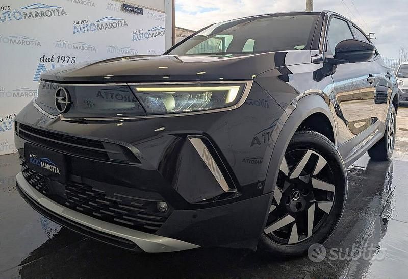Usata Opel Mokka Elegance 110 CV (80 kW) 2022 Nero SUV