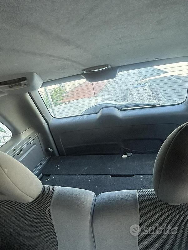 Begagnad Toyota RAV4 150 HK (110 kW) 2000 Kombi