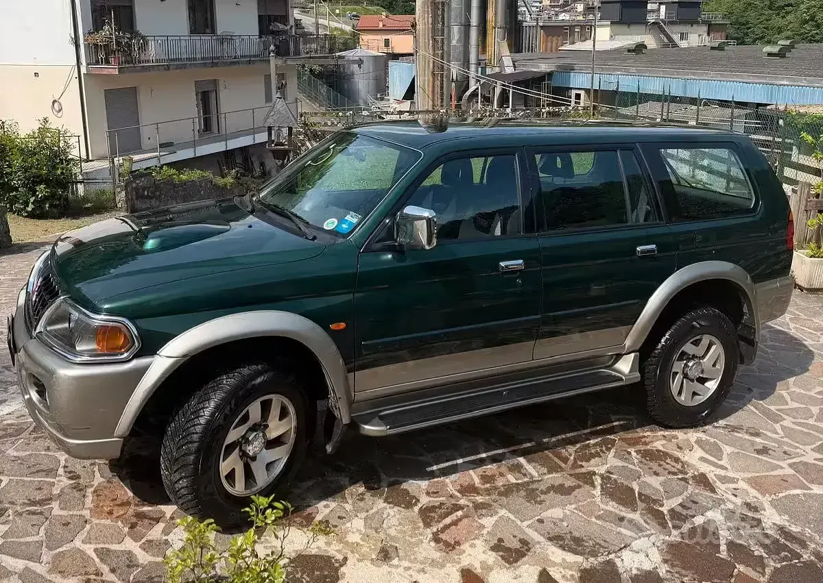 Usata Mitsubishi Pajero Sport 115 CV (84 kW) 2001 Verde SUV
