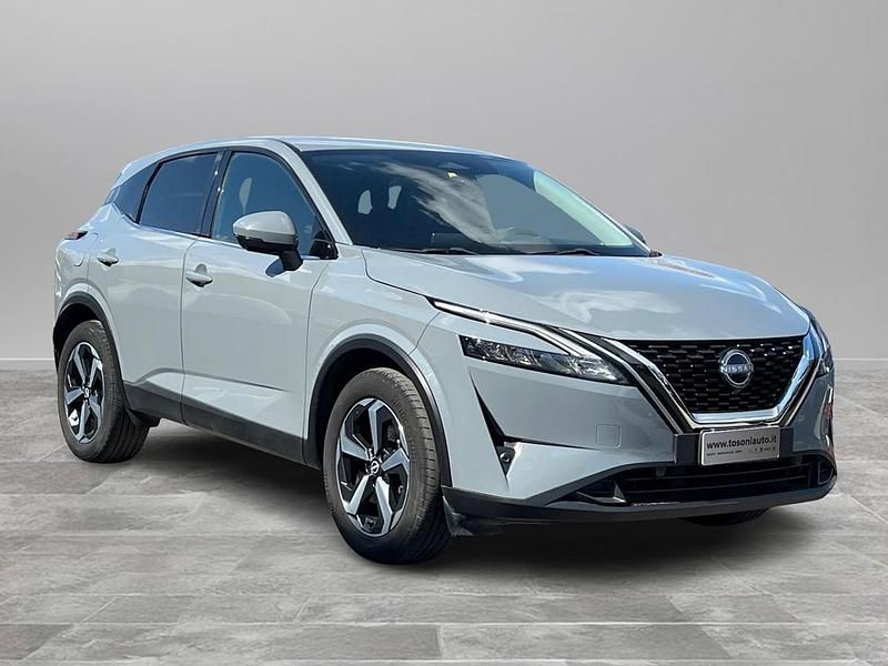 Usata Nissan Qashqai N-Connecta 140 CV (102 kW) 2023 Gray SUV
