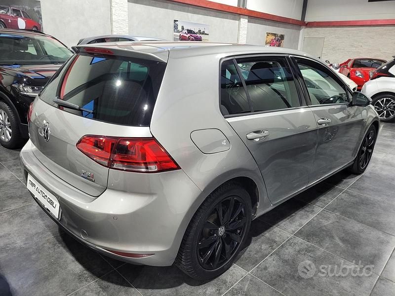 Usata VW Golf VII Highline 122 CV (89 kW) 2013 Beige Berlina