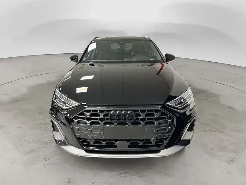 Usata Audi A3 Business 150 CV (110 kW) 2025 Nero Berlina