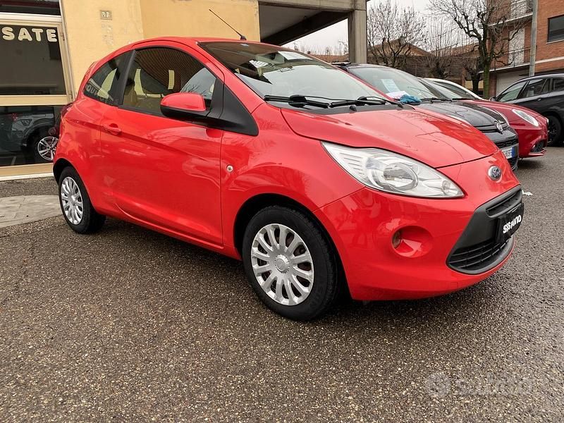 Usata Ford Ka Plus 69 CV (50 kW) 2011 Rosso Utilitaria