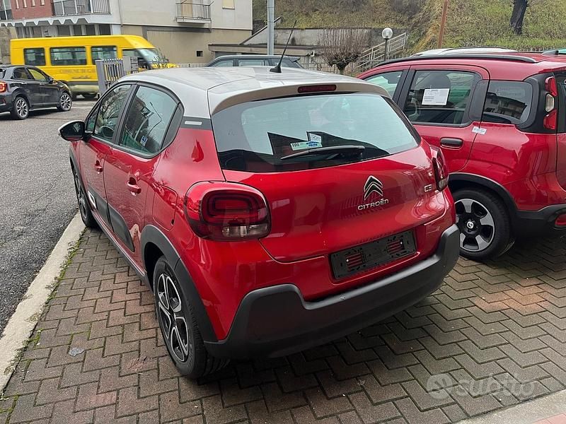 Usata Citroën C3 PureTech 83 CV (61 kW) 2024 Rosso Berlina