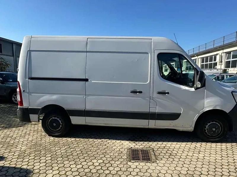 Usata Renault Master 136 CV (100 kW) 2020 Bianco Monovolume