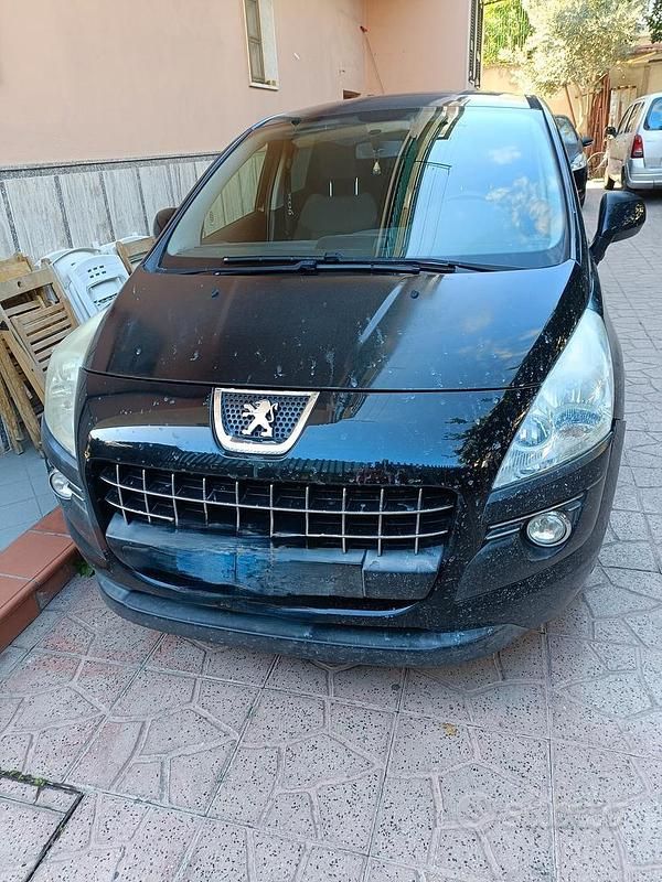 Nero Usata 2009 Peugeot 3008 | 3000 € - Immagine 1/4