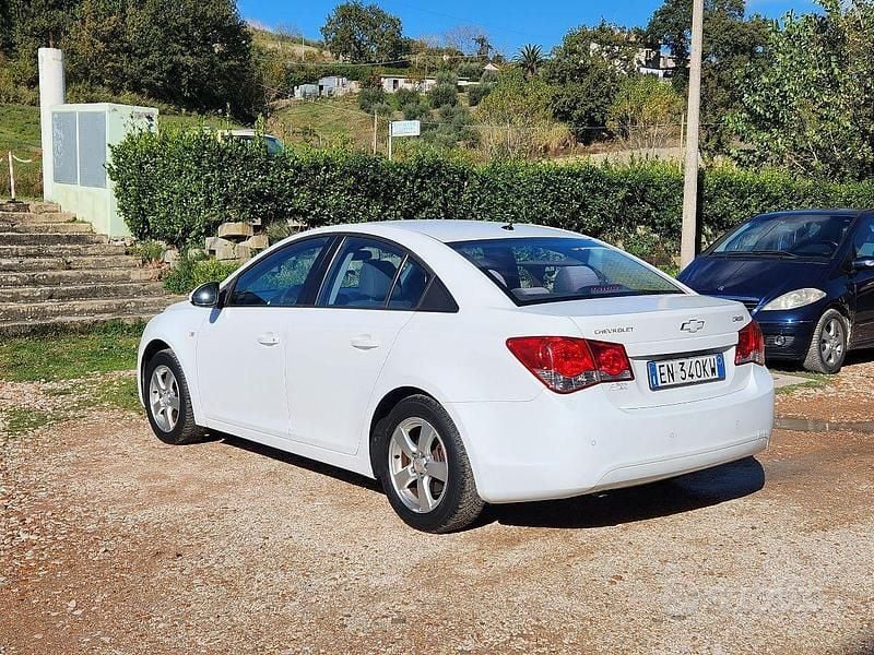 Usata Chevrolet Cruze LT 141 CV (103 kW) 2012 Bianco Berlina