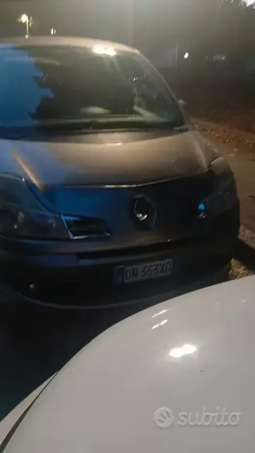 Usata Renault Modus 106 CV (77 kW) 2008 Marrone Monovolume