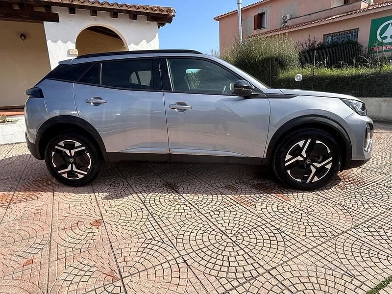 Usata Peugeot 2008 Allure 130 CV (95 kW) 2025 Grigio SUV
