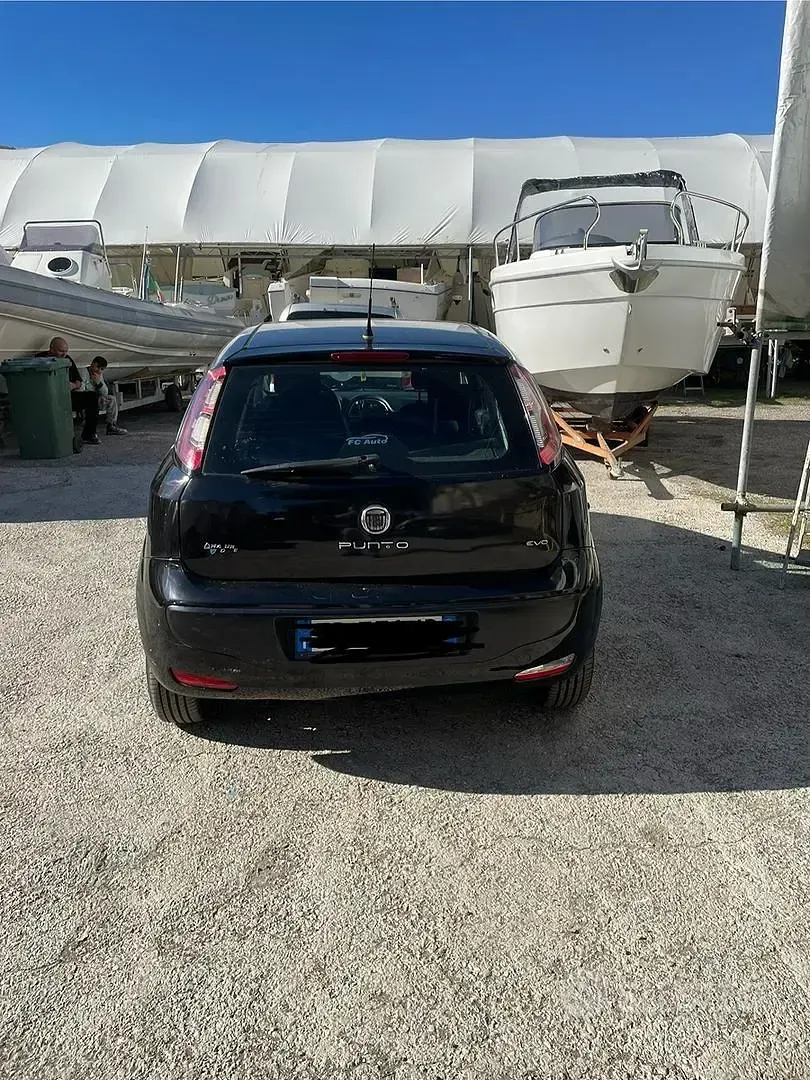 Usata Fiat Punto Evo 69 CV (50 kW) 2010 Nero Utilitaria