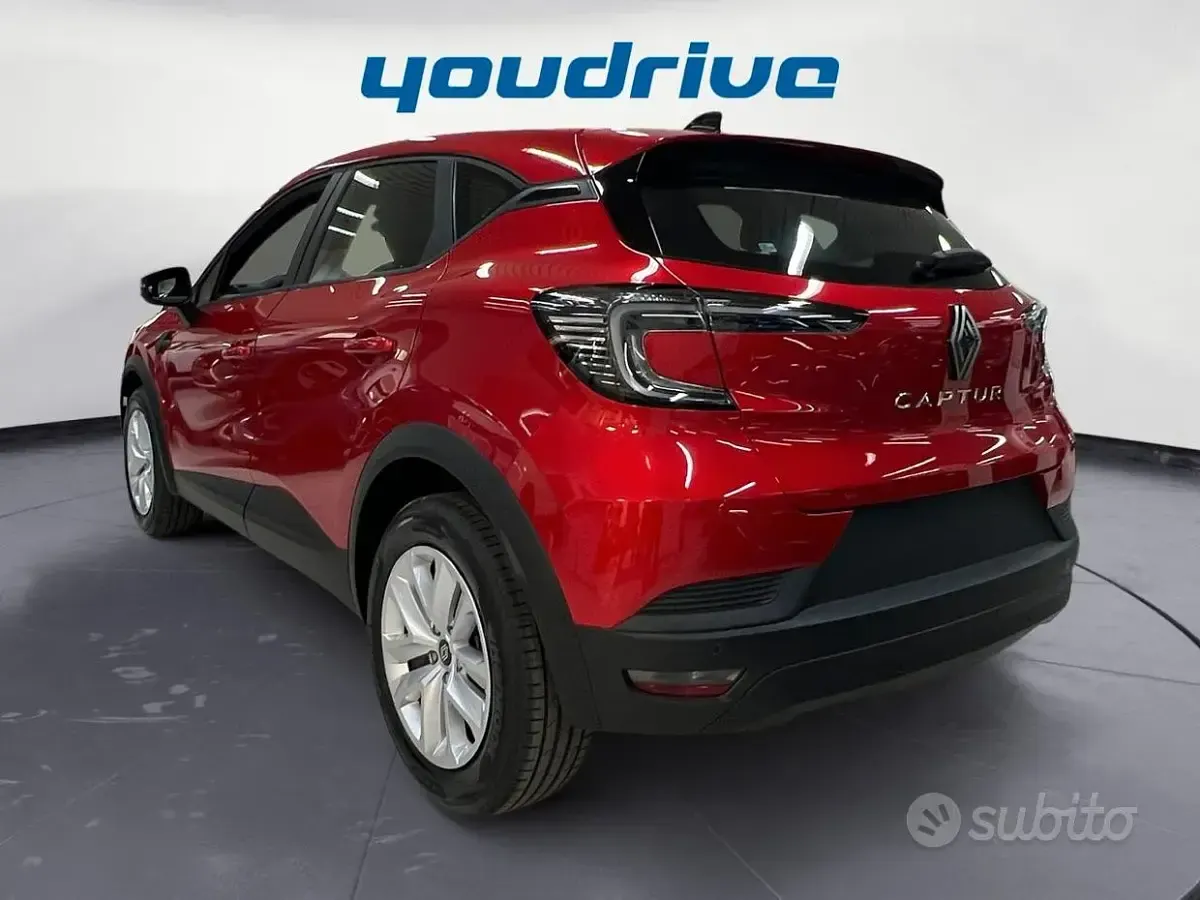 Nuova Renault Captur Evolution 122 CV (89 kW) 2026 Rosso SUV