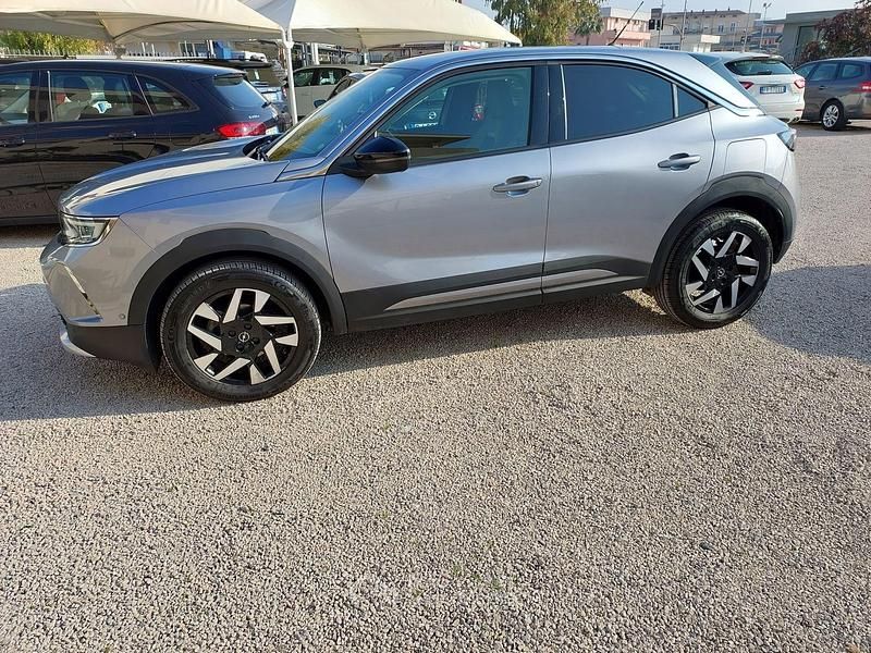Usata Opel Mokka 131 CV (96 kW) 2021 Argento SUV