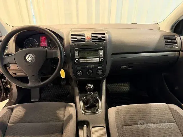 Usata VW Golf IV 116 CV (85 kW) 2006 Nero Berlina