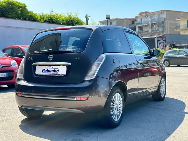 Usata Lancia Ypsilon 95 CV (69 kW) 2010 Marrone Utilitaria