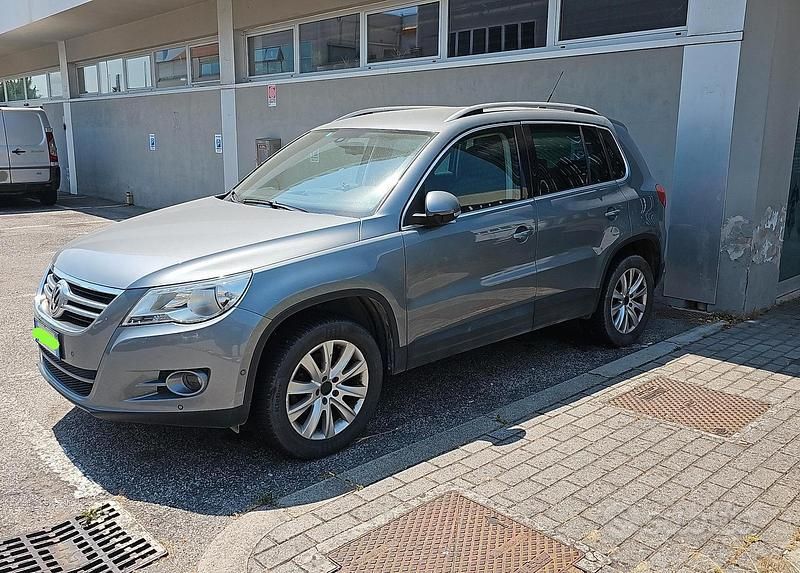 Grigio Usata 2009 VW Tiguan SUV | 6000 € (Super prezzo) - Immagine 1/4