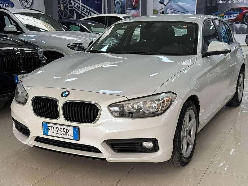 Usata BMW 118 150 CV (110 kW) 2016 Mineral white Utilitaria