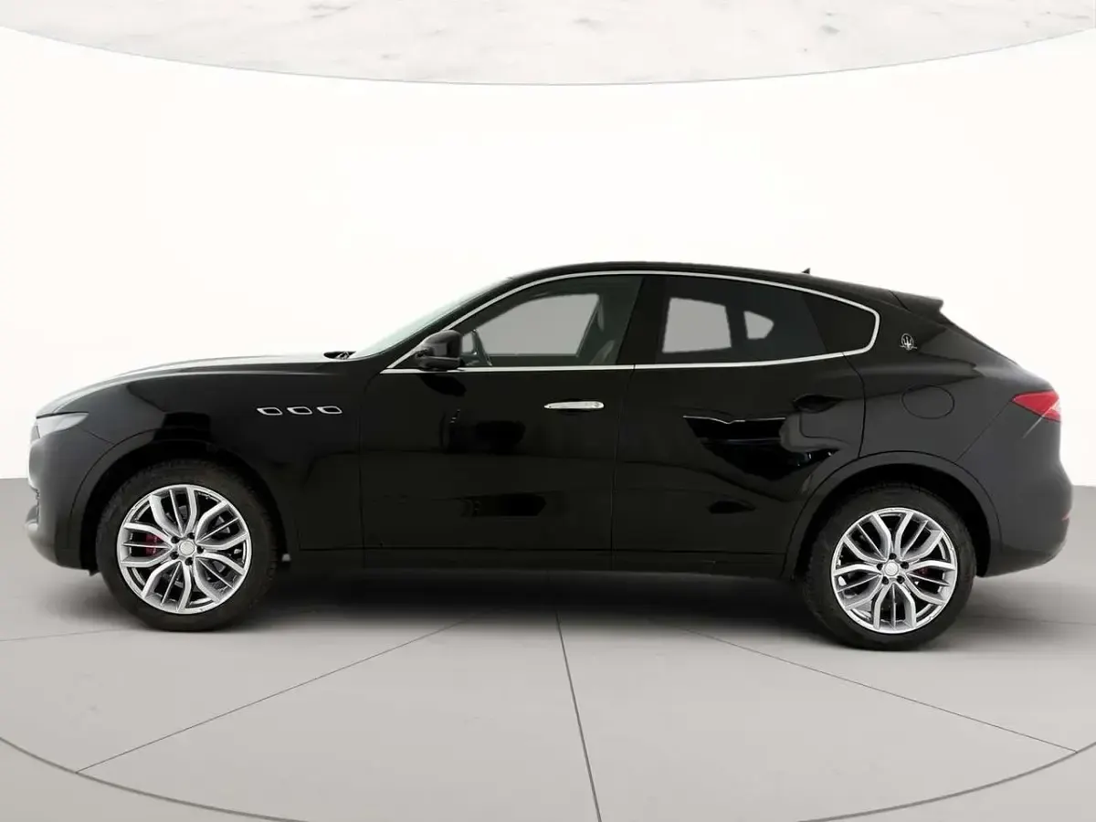 Usata Maserati Levante 350 CV (257 kW) 2018 Nero SUV