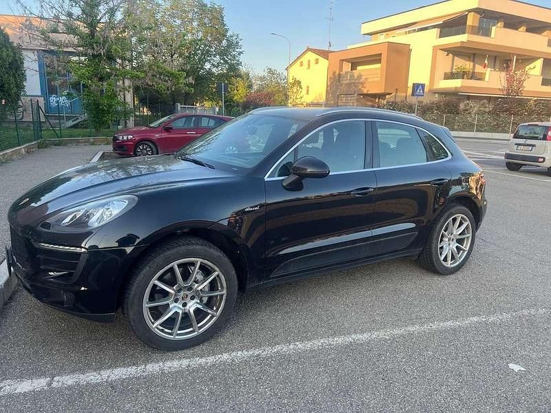Usata Porsche Macan 250 CV (183 kW) 2015 Nero SUV