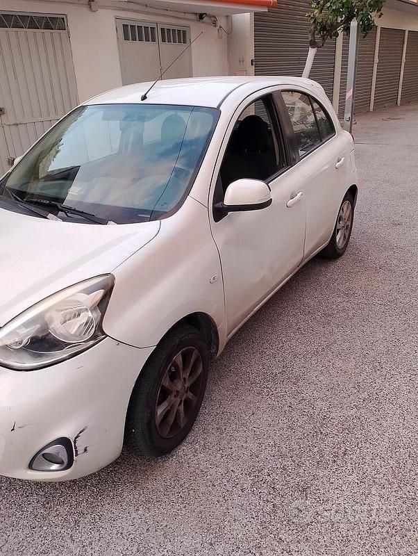 Usata Nissan Micra 80 CV (58 kW) 2016 Bianco Utilitaria