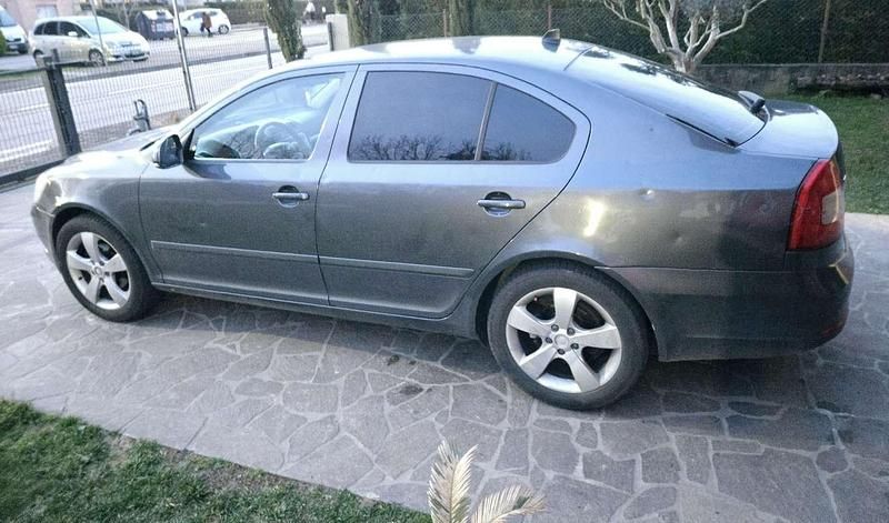 Usata Skoda Octavia Elegance 105 CV (77 kW) 2011 Berlina