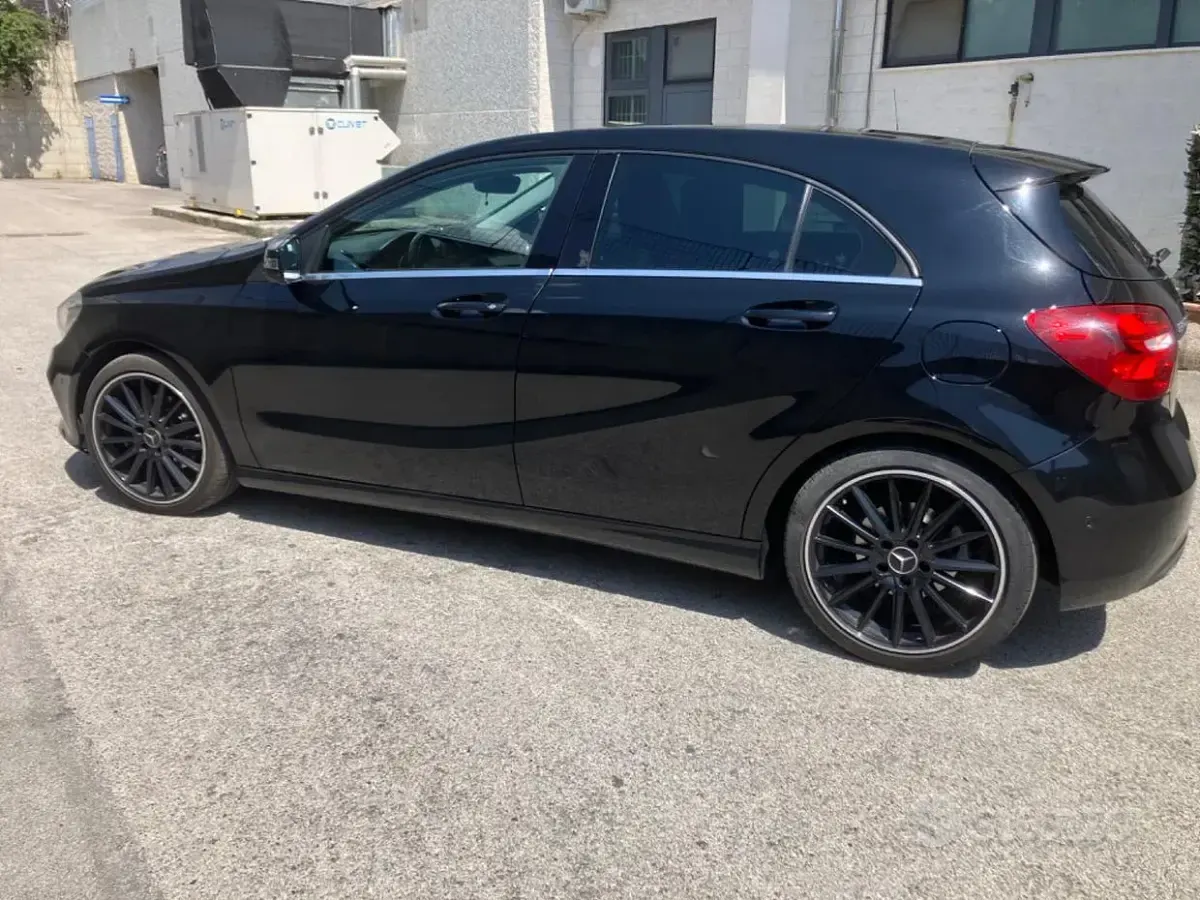 Usata Mercedes A200 2017 Nero Utilitaria