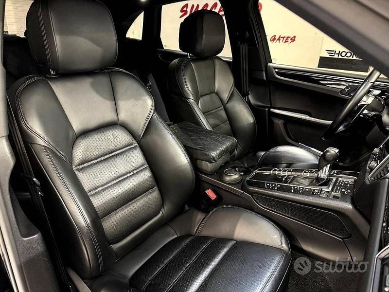 Usata Porsche Macan 252 CV (185 kW) 2018 Nero SUV