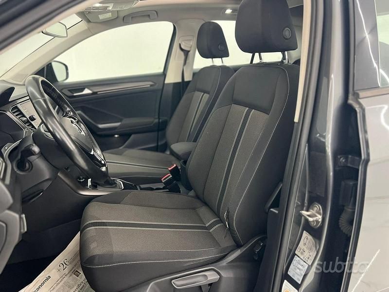 Usata VW T-Roc Advance 115 CV (84 kW) 2019 Grigio SUV