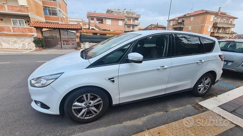 Usata Ford S-MAX S 150 CV (110 kW) 2017 Bianco Monovolume