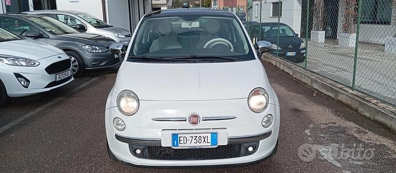 Usata Fiat 500 Lounge 75 CV (55 kW) 2011 Bianco Berlina