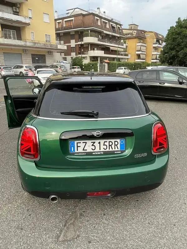 Usata Mini Cooper Business 136 CV (100 kW) 2019 Verde Utilitaria