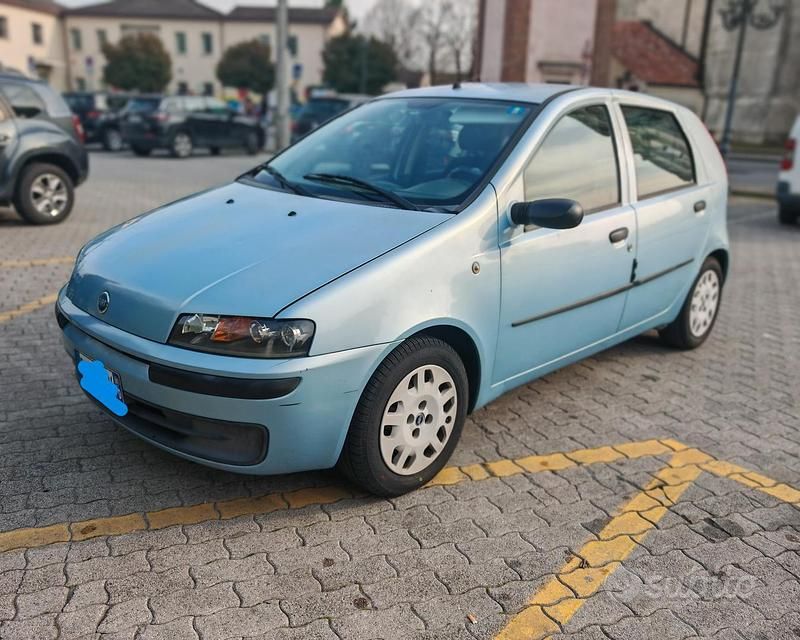 Usata Fiat Punto 2000 Blu Utilitaria