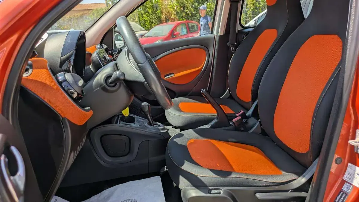 Usata Smart ForFour 71 CV (52 kW) 2015 Bianco Utilitaria