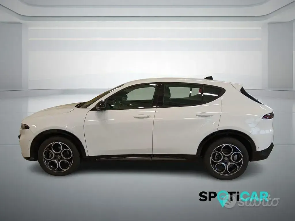Usata Alfa Romeo Tonale Sprint 131 CV (96 kW) 2024 Bianco SUV
