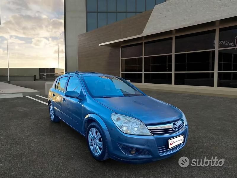 Occasion Opel Astra 101 ch (74 kW) 2007 Gris Berline