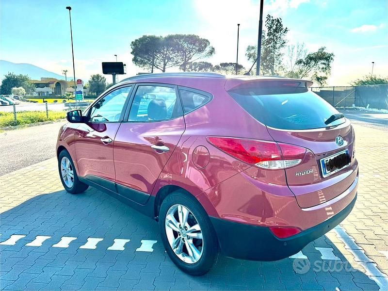Usata Hyundai ix35 Classic 116 CV (85 kW) 2011 Rosso SUV