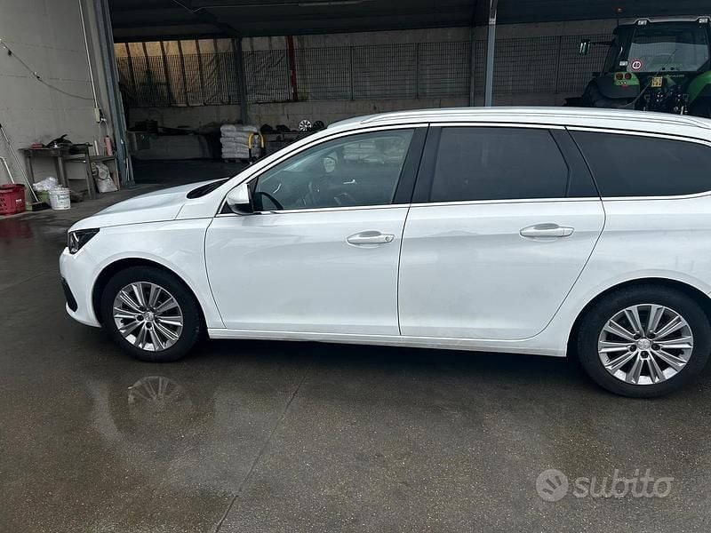 Usata Peugeot 308 SW 131 CV (96 kW) 2020 Bianco Station wagon