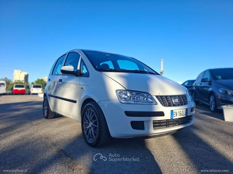 Usata Fiat Idea Active 95 CV (69 kW) 2012 Bianco Monovolume