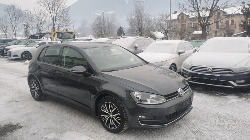 Usata VW Golf VII 110 CV (80 kW) 2016 Grigio Berlina