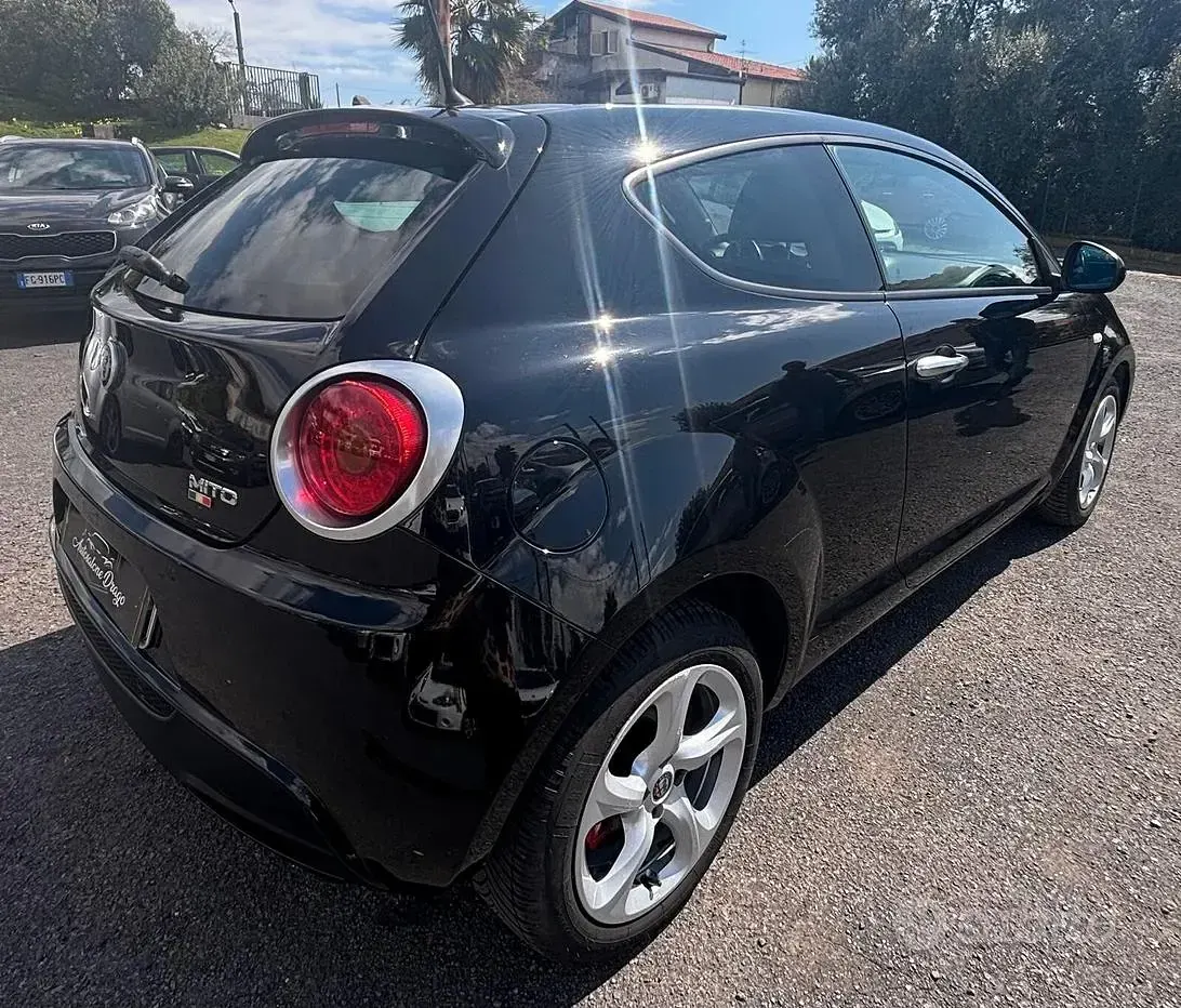 Usata Alfa Romeo MiTo Super 95 CV (69 kW) 2017 Nero Utilitaria