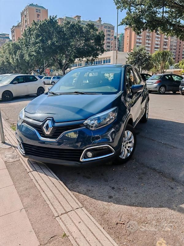 Usata Renault Captur 90 CV (66 kW) 2014 Blu SUV